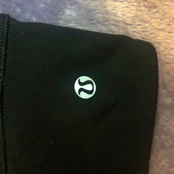 Black lulu lemon leggings